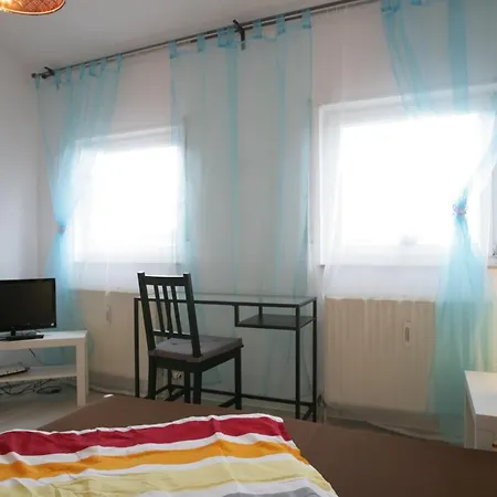 Apartment Schoenes Mit Direkten Einkaufmoeglichkeiten In