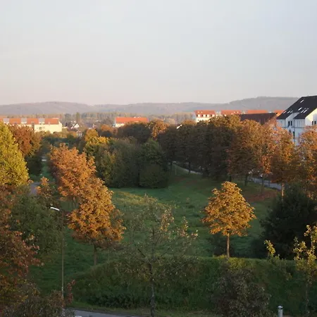 Schoenes Mit Direkten Einkaufmoeglichkeiten In Apartment